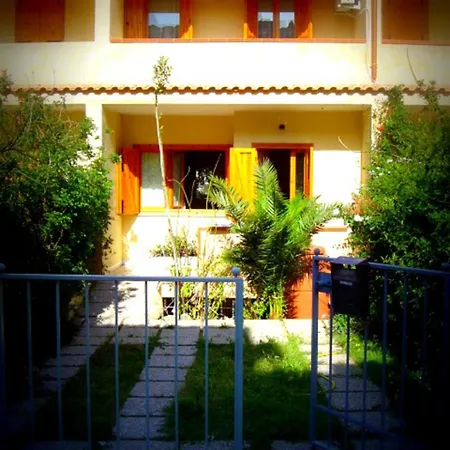Casa Del Mandorleto-sardinia Villasimius-peaceful Panoramic Terrace-full Comfort Air Conditioning-wifi-parking-privacy Apartment Villasimius